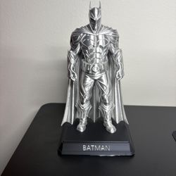 Batman Statue 9”