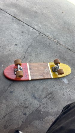 Globe Tracer Nue 31" Cruiser skateboard