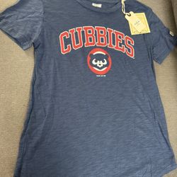 Womens Tailgate short sleeve Cubs t shirt. Small