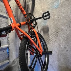 2020 Mongoose BMX