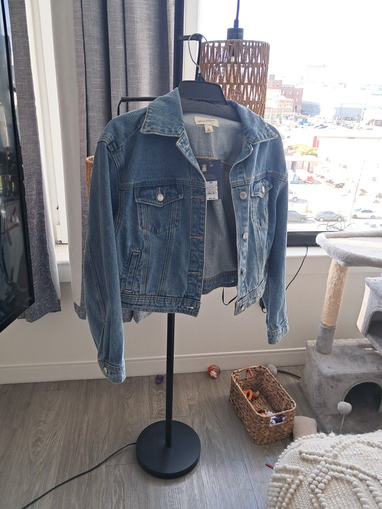 UNIVERSAL THREAD JEAN JACKET