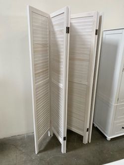 New 6 Panel White Room Divider Temporary Wall 5.6 Ft Tall Folding Louver Wood Screen