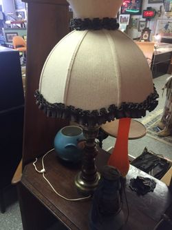 Vintage/antique Lamp with Lace shade - Nice