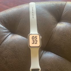 Apple Watch 44 Mil