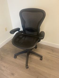 Herman Miller Aeron Office Chair Size B