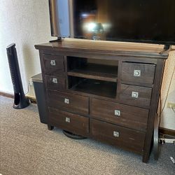 Tv Stand / Dresser 