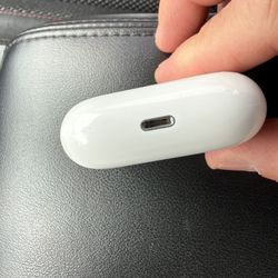 Apple AirPods Pro G1 Charging Case  Only 