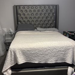 BedRoom Set with dresser