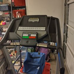Gold Gym Treadmill