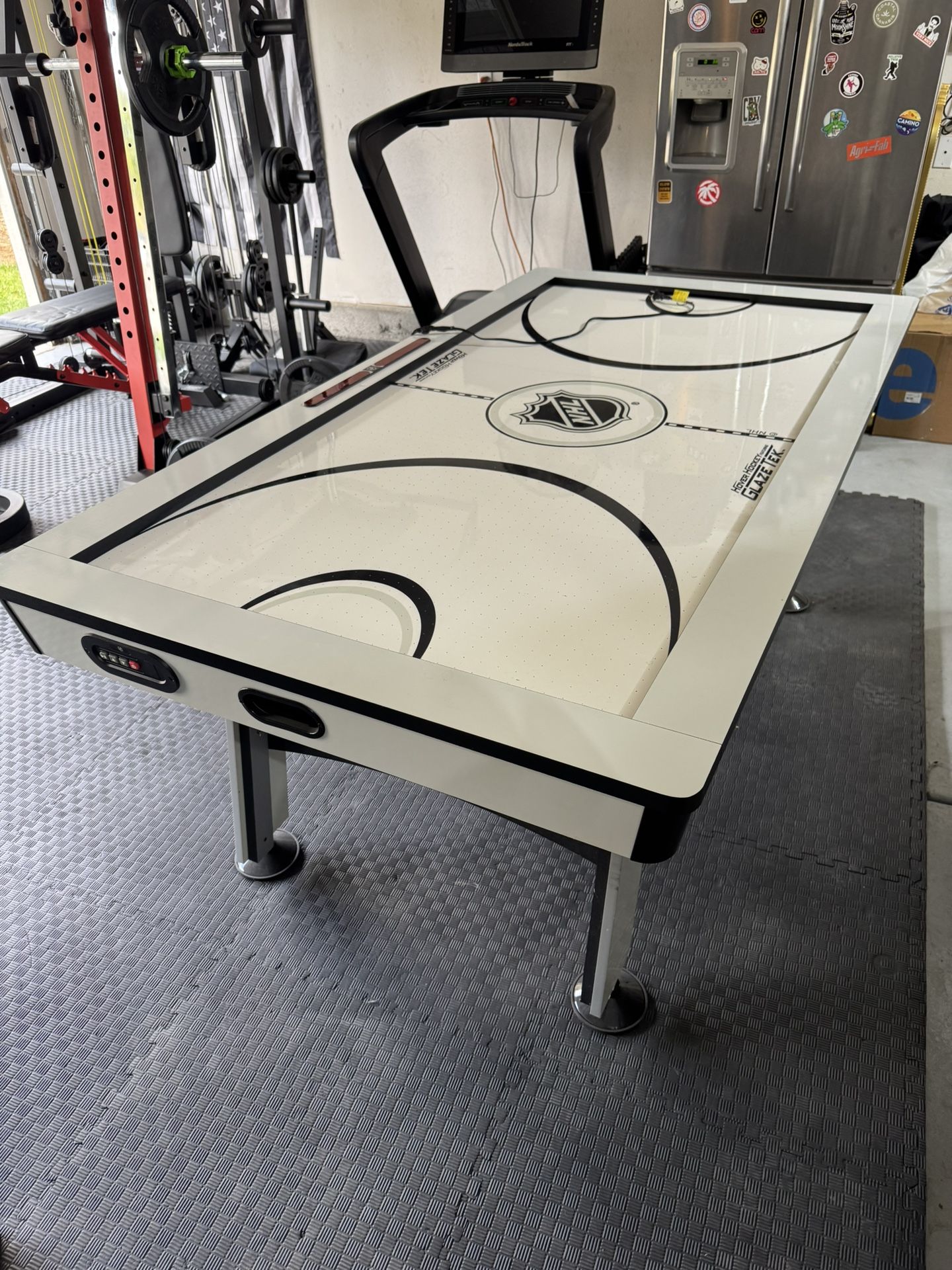 Air Hockey Table