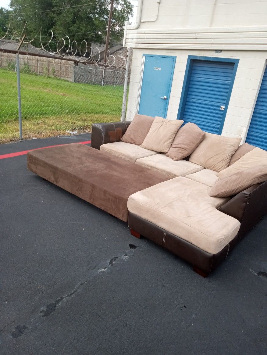 Sectional Ottoman Sofa Brown Modern - Delivery Available