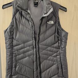 Northface Vest / Well Loved / Medium / Black / $15