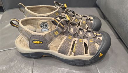Women's  Keen walking  sandals #8