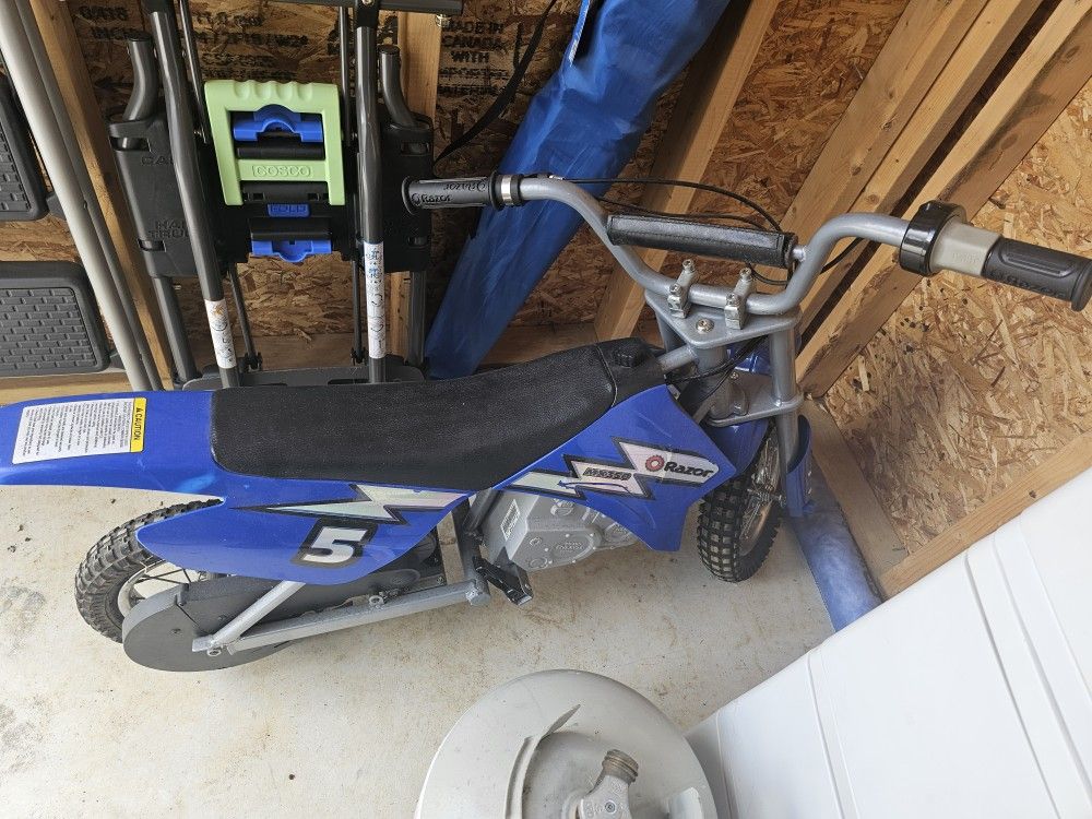 Razor MX350 Mini Electric Dirtbike