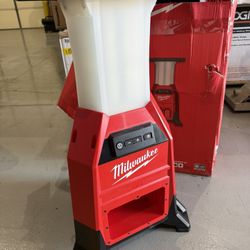 M18 18-Volt Lithium-Ion RADIUS Site Light (Tool-Only) New Open Box $420