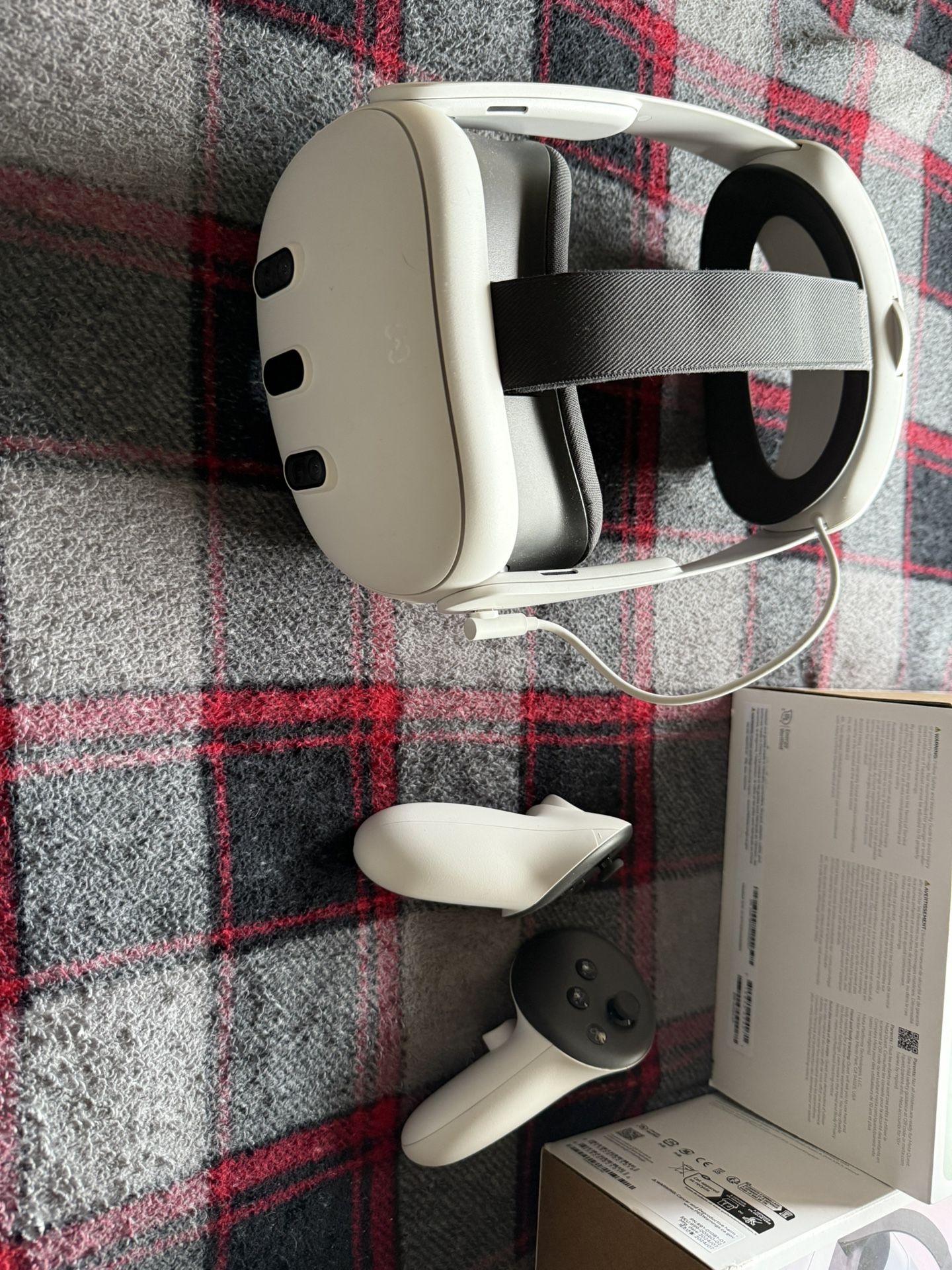 Meta Quest 3 with Elite Strap with Battery