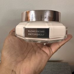 Viktor & Rolf Body cream