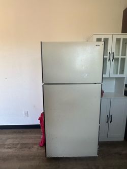 Good working fridge