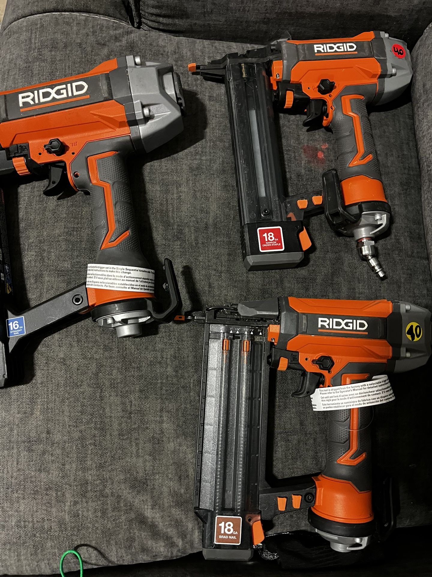 STAPLE GUN AND NAILS GUNS