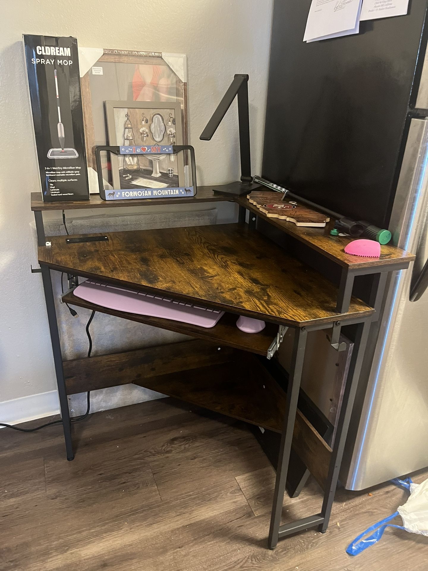 Corner Desk