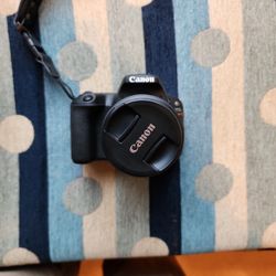 Canon Sl2 With 18-55 Lense And Charger