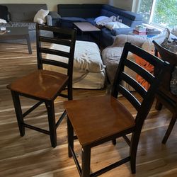 2 Bar Stools/chairs 