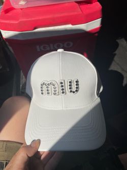 Miu hat