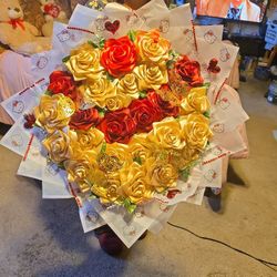 Large Bouquet Of Roses