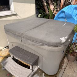 Aquaterra 120v Hot Tub