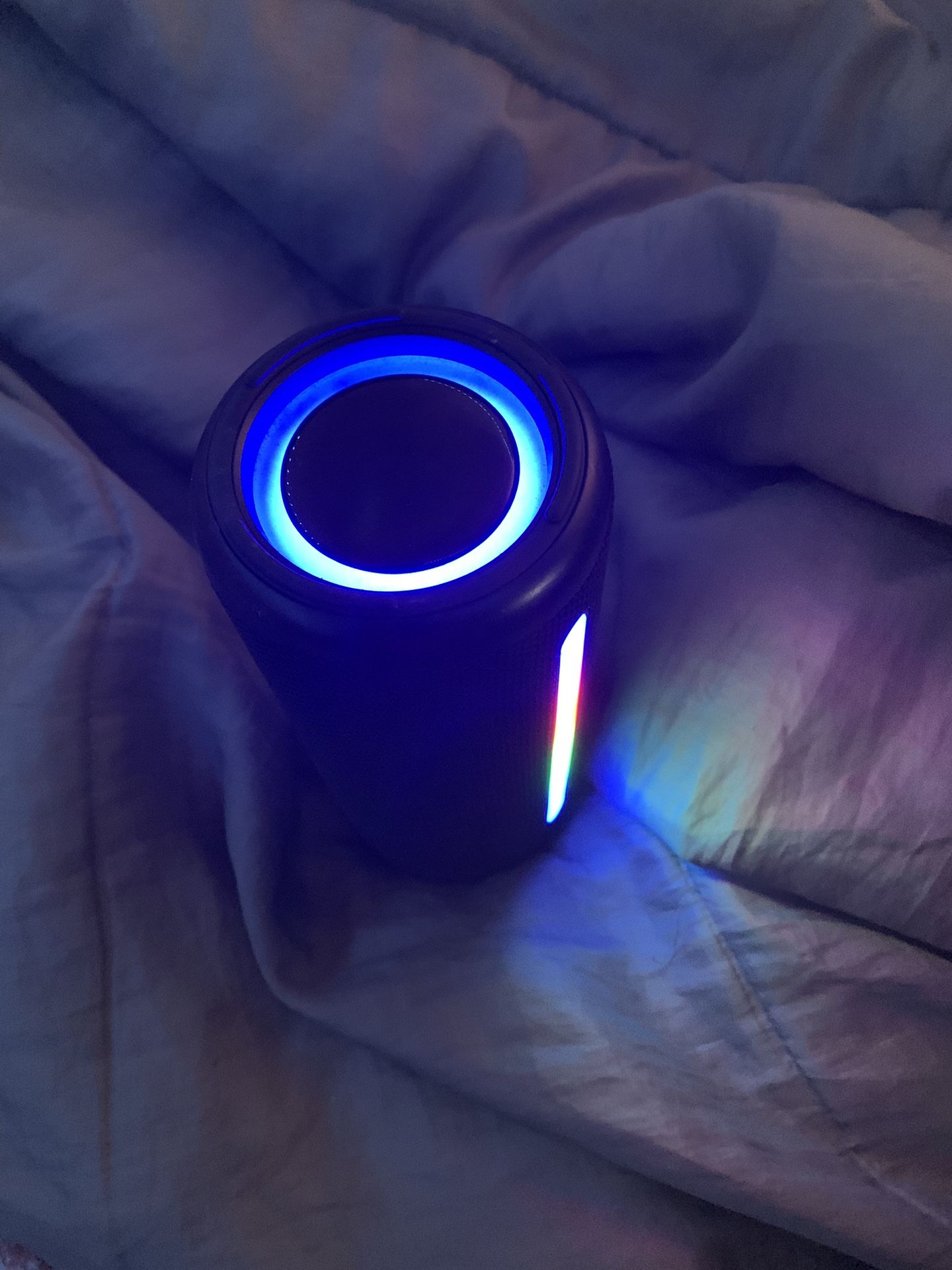 Black Bluetooth Speaker
