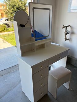 Kids Vanity