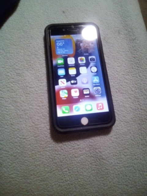 iPhone 7 Plus+ 128 Gigs