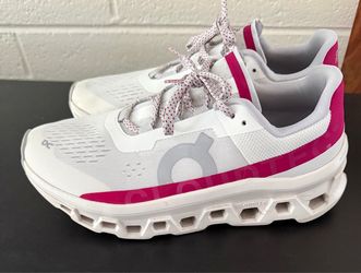 Oncloud Monster running shoes