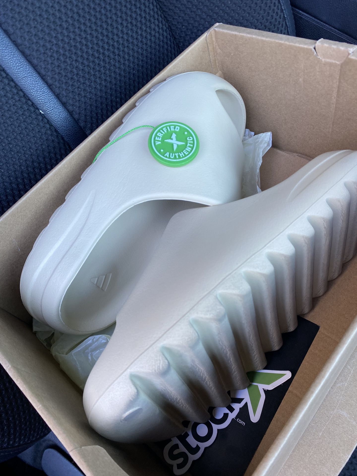 Yeezy (Adidas) Slides