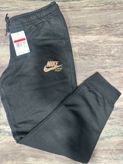 Nike Women’s Jogger Sweatpants with Gold Logo Size L