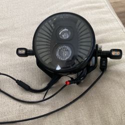 EBC Electric Bike LED Headlight w/ Turn Signals & Handlebar Switch – Like New