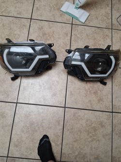 Toyota Tacoma headlights 2012-2015