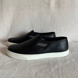 Men’s Gucci Black slip-ons