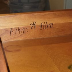 Ethan & Allen End Table + Wooden Chairs