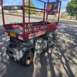 Mayville 2033 Scizzor Lift 20' Work Height 