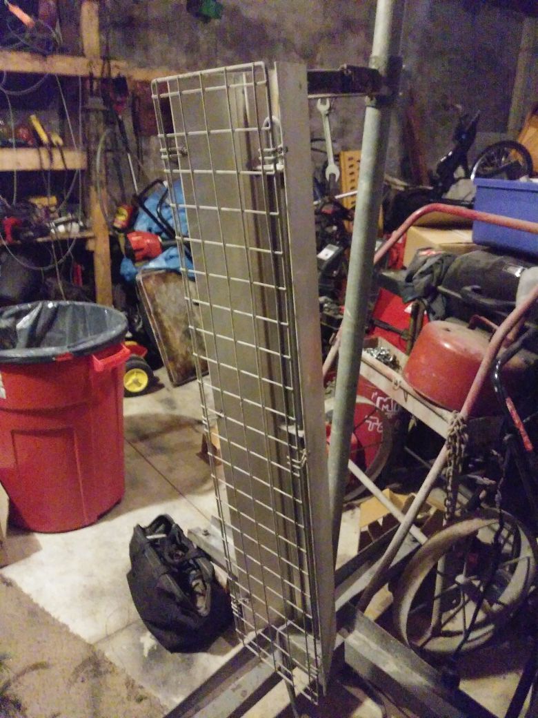 Garage heater 3foot on rolling stand 220v plugg