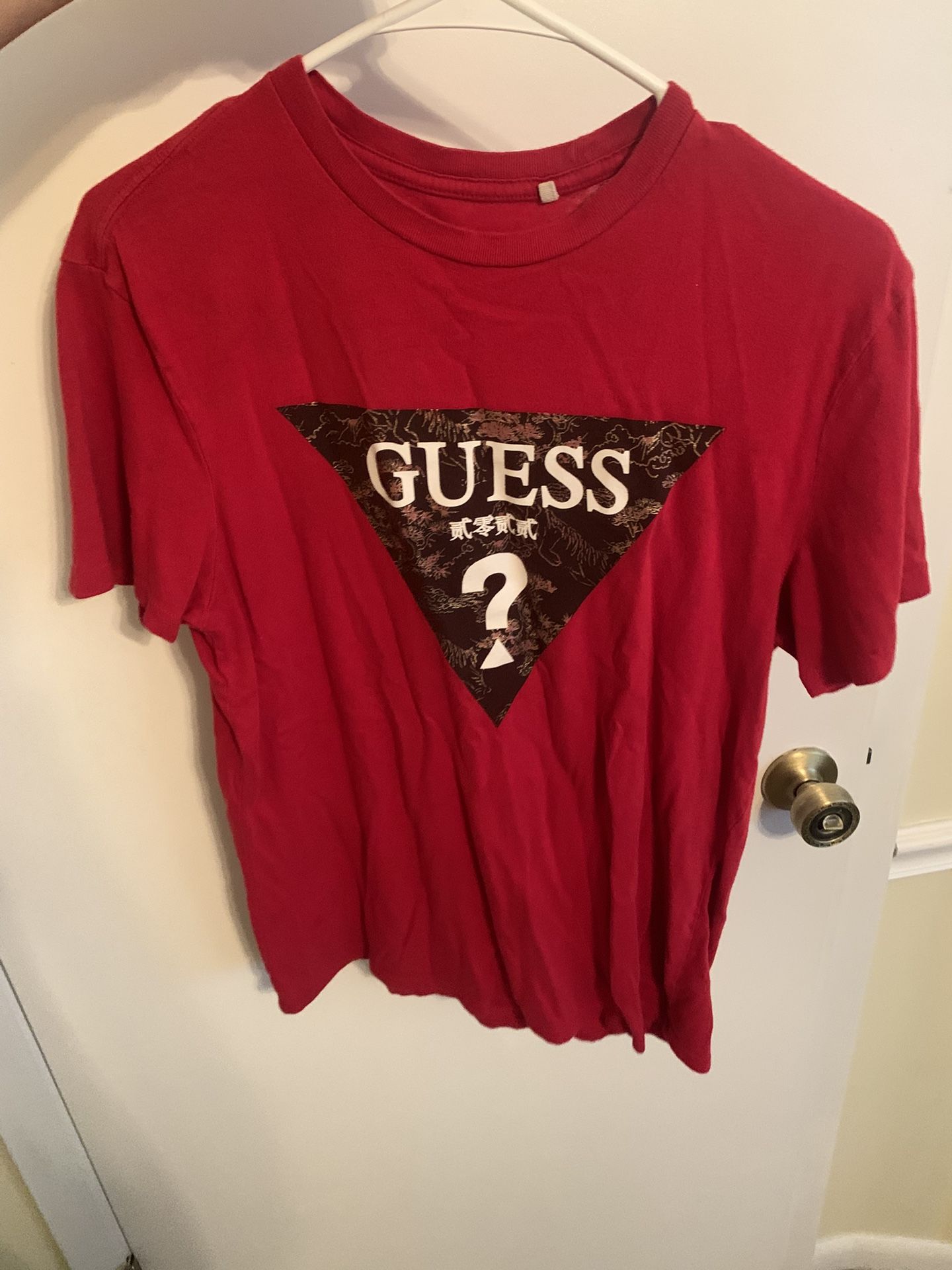 GUESS T-Shirt Varsity Red Color Logo Sz Small Pre-Owned