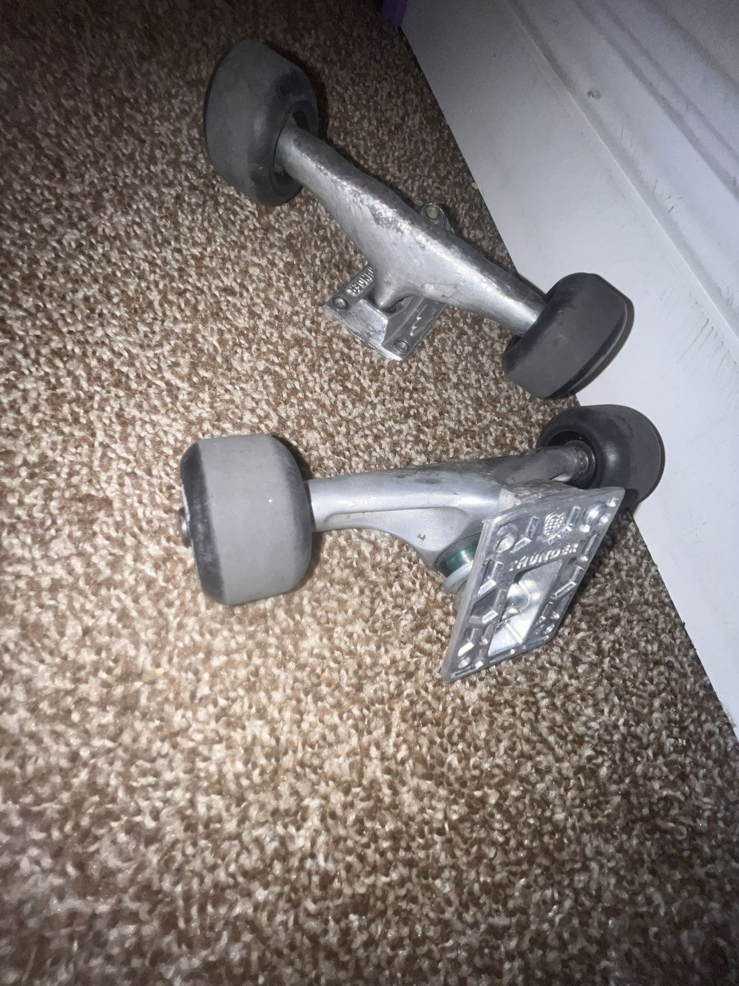 Trucks Thunder 148 β
With Wheels And Bearings