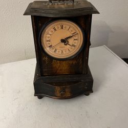 Mantle Clock