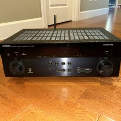 Yamaha Aventage RX-A550 4K 5.1 channels AV Receiver