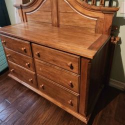 Bassett All in One Crib Set