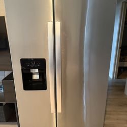 Whirlpool Refrigerator 
