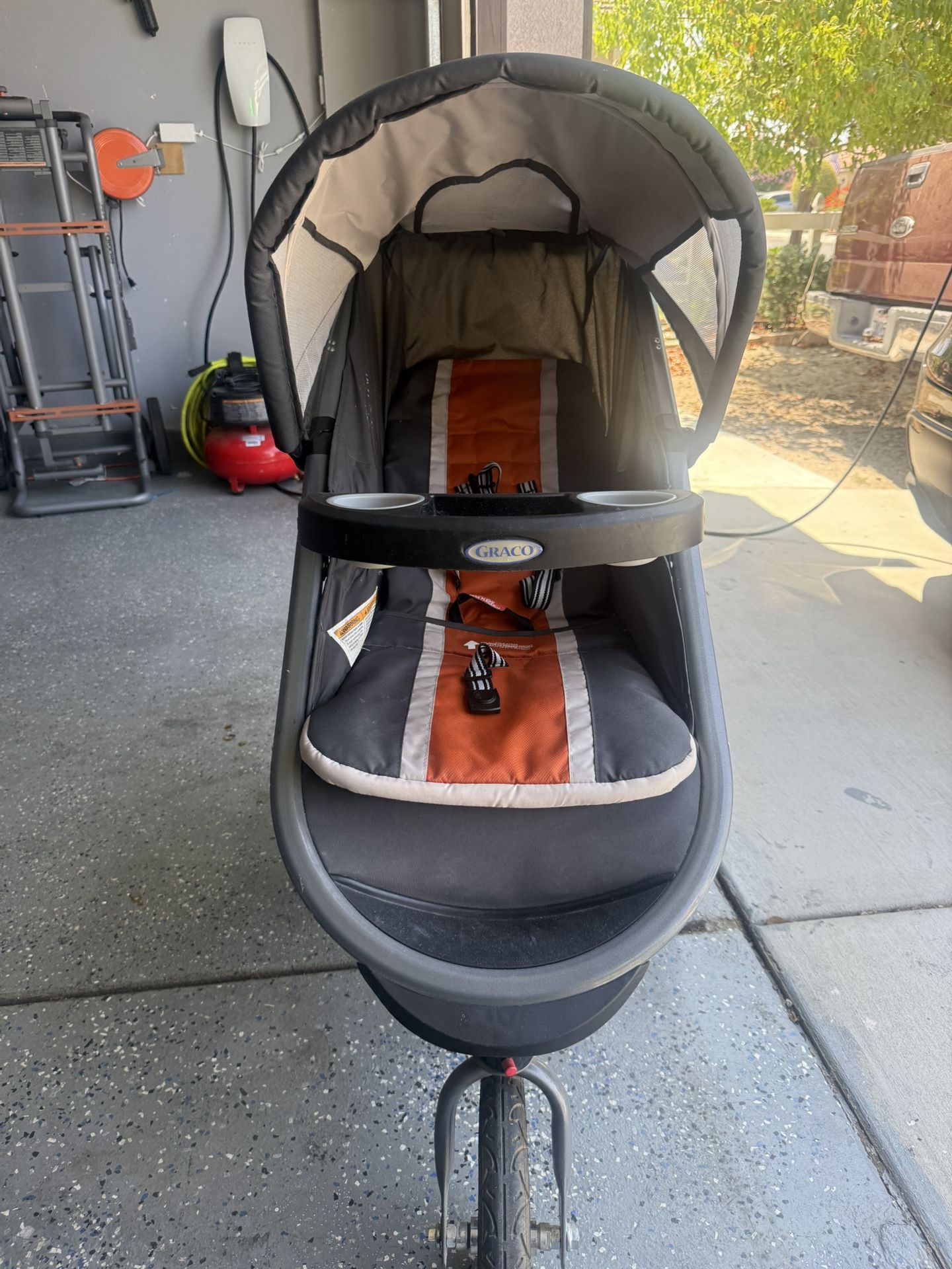 Graco 3 Wheel Jogger Stroller