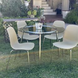 Dining Table with 4 Stackable Chairs 