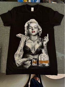 Cotton Tees Marilyn Monroe Graphic T-Shirt Size S